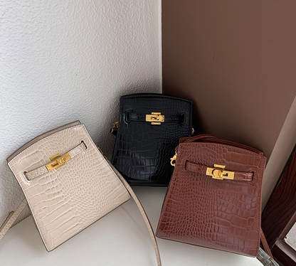 Elegant Small Size Crossbody Bag 簡約梯形鱷魚紋包
