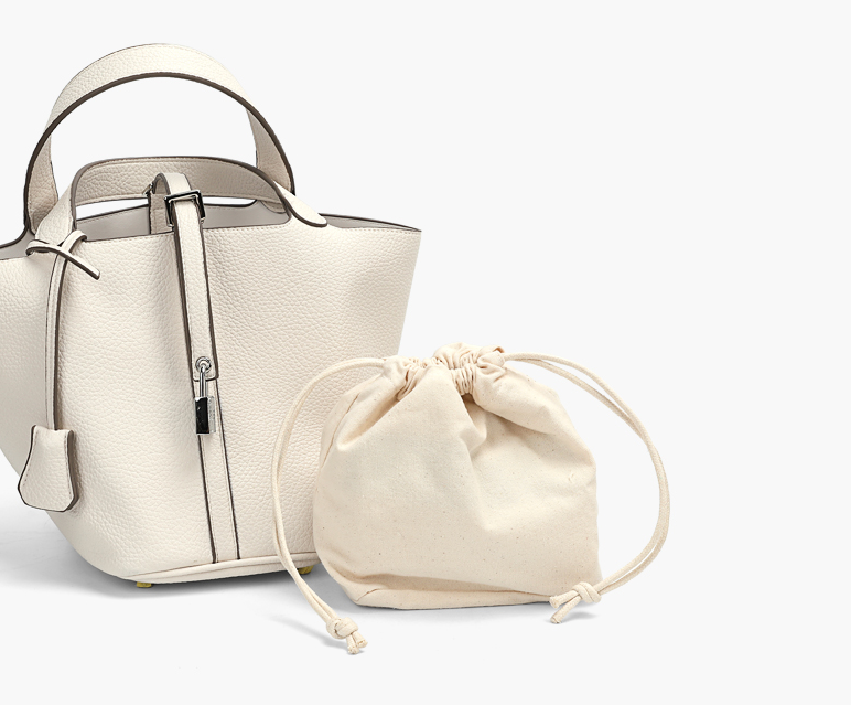 Mid Size Bucket Handbag with lock decoration 軟皮子母袋水桶手提包