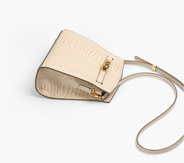 Elegant Small Size Crossbody Bag 簡約梯形鱷魚紋包
